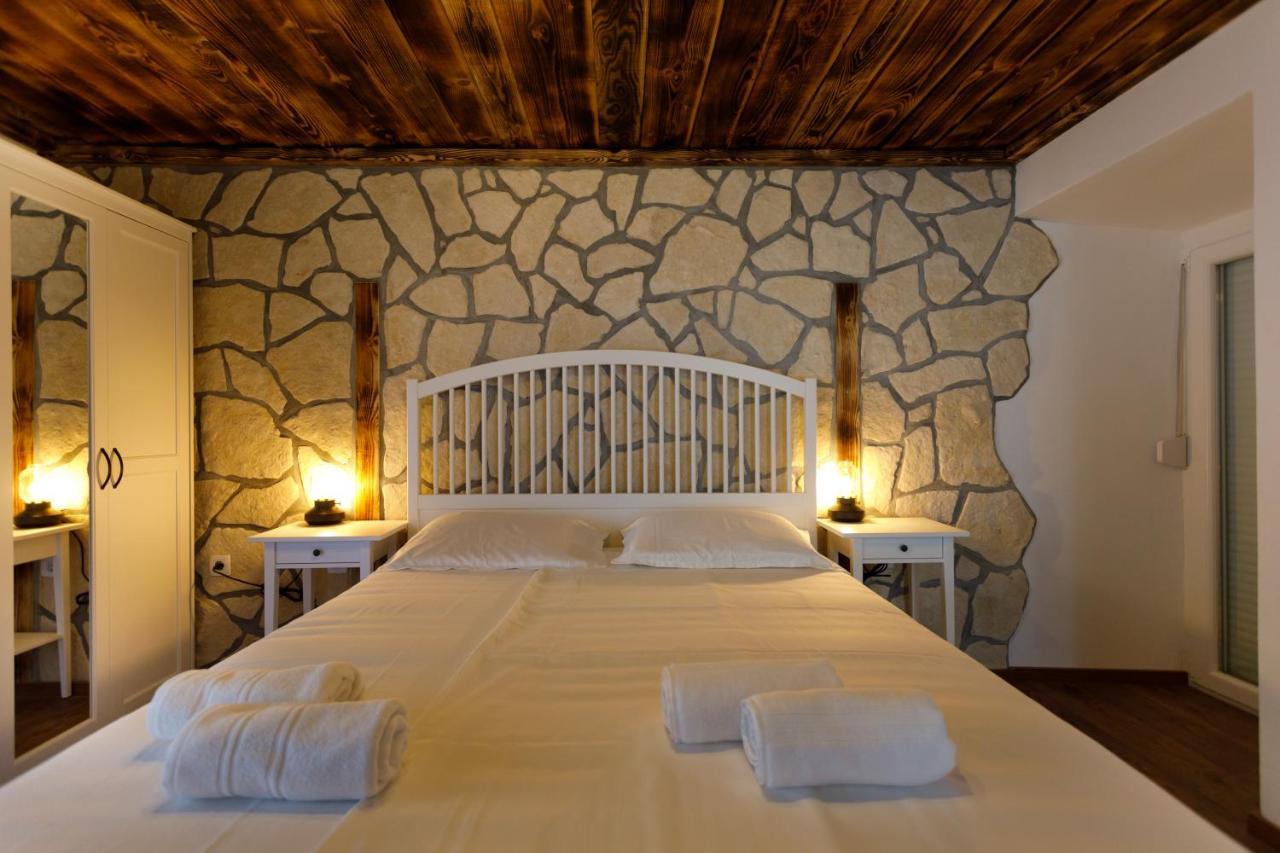 קרק Rustic Apartment Evelin מראה חיצוני תמונה
