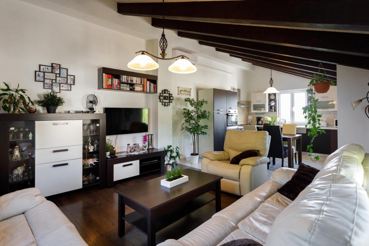 קרק Rustic Apartment Evelin מראה חיצוני תמונה